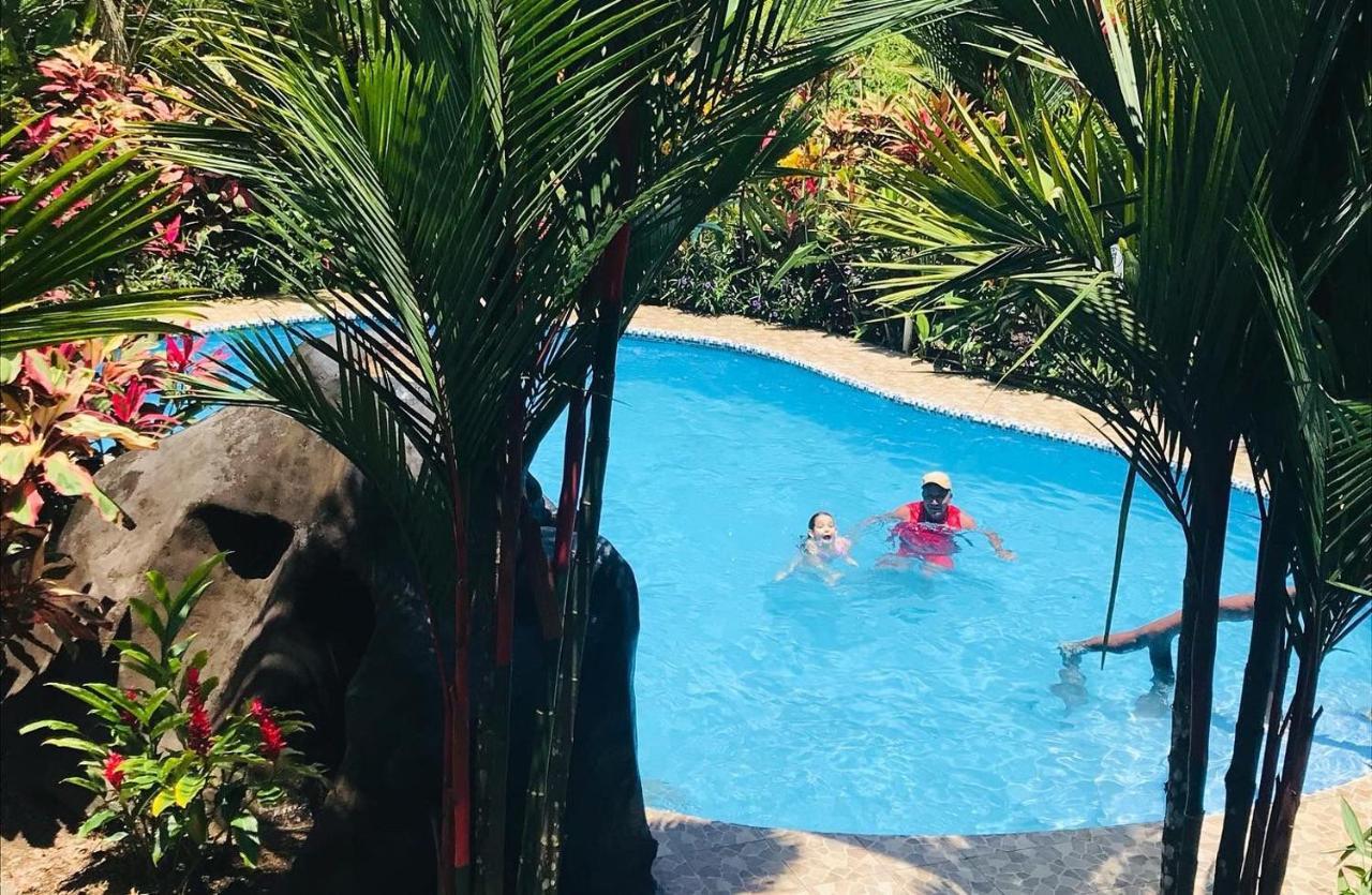 Aunty Arenal Lodge La Fortuna Exterior foto