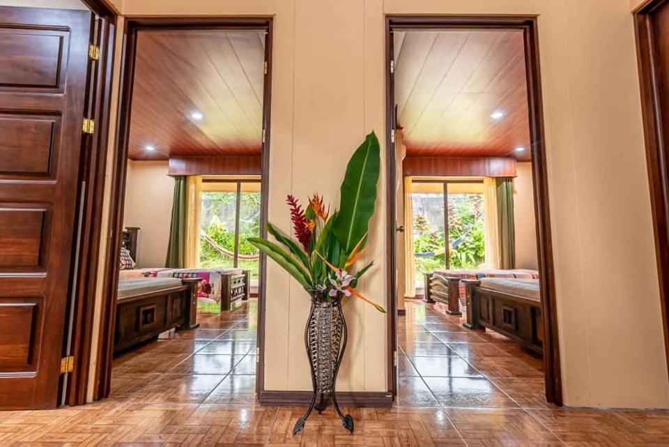 Aunty Arenal Lodge La Fortuna Exterior foto