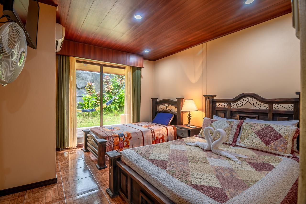Aunty Arenal Lodge La Fortuna Exterior foto